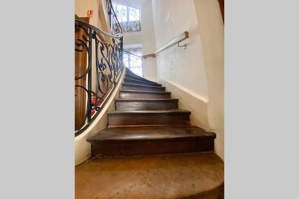 Appartement : Le Petit Paradis De La Loire Ла-Шарите-сюр-Луар Экстерьер фото